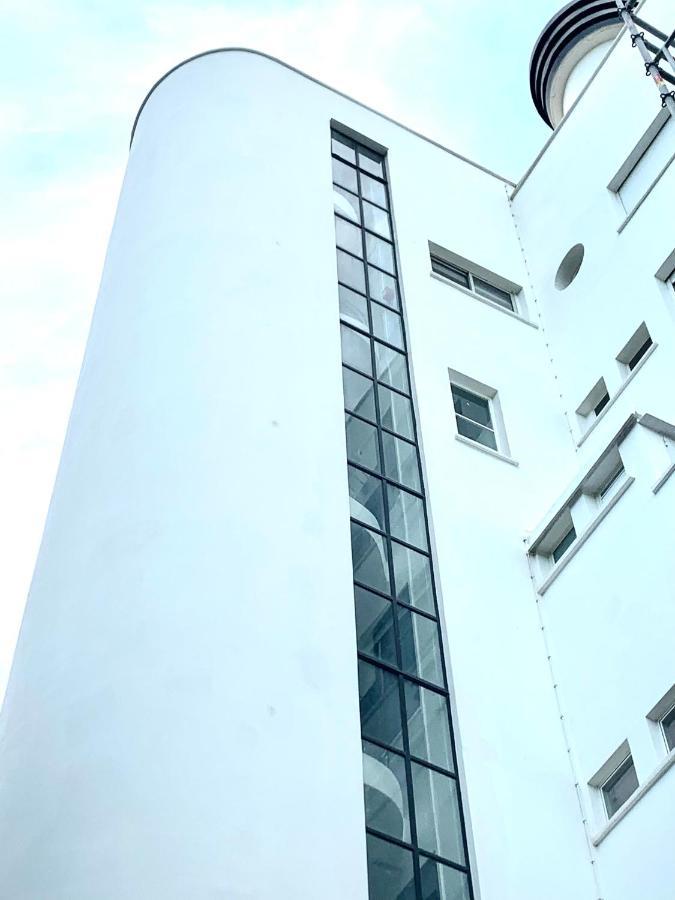 Elegant Studio Et Parking Dans Batiment Historique Saint-Tropez Exterior foto